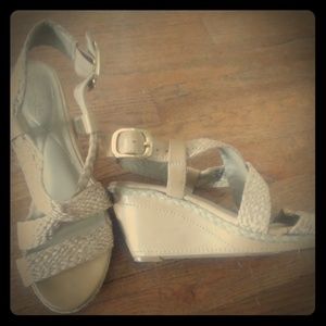 🎀Strictly Comfort Tan wedge sandals🎀